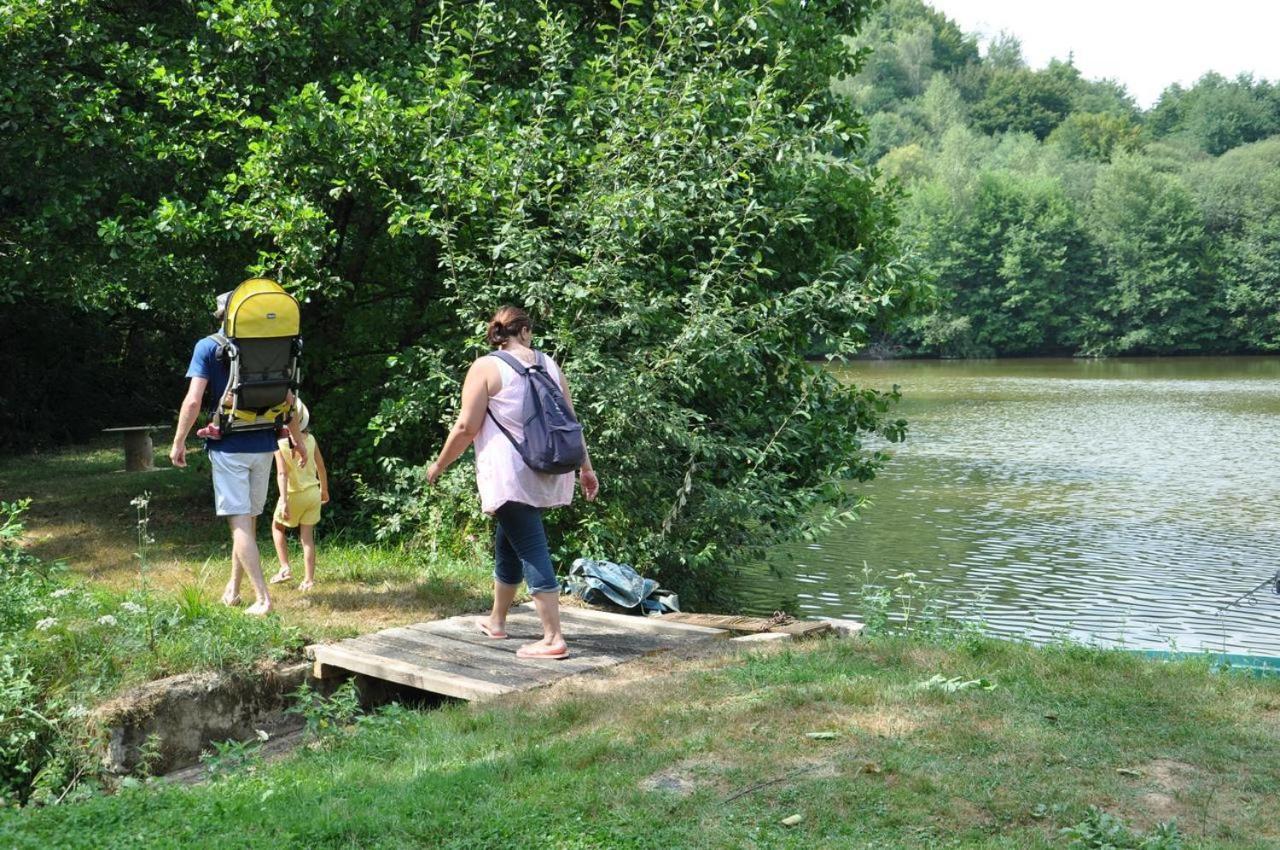 Les Chalets Du Moulin Du Chatain 4 Payzac  ภายนอก รูปภาพ