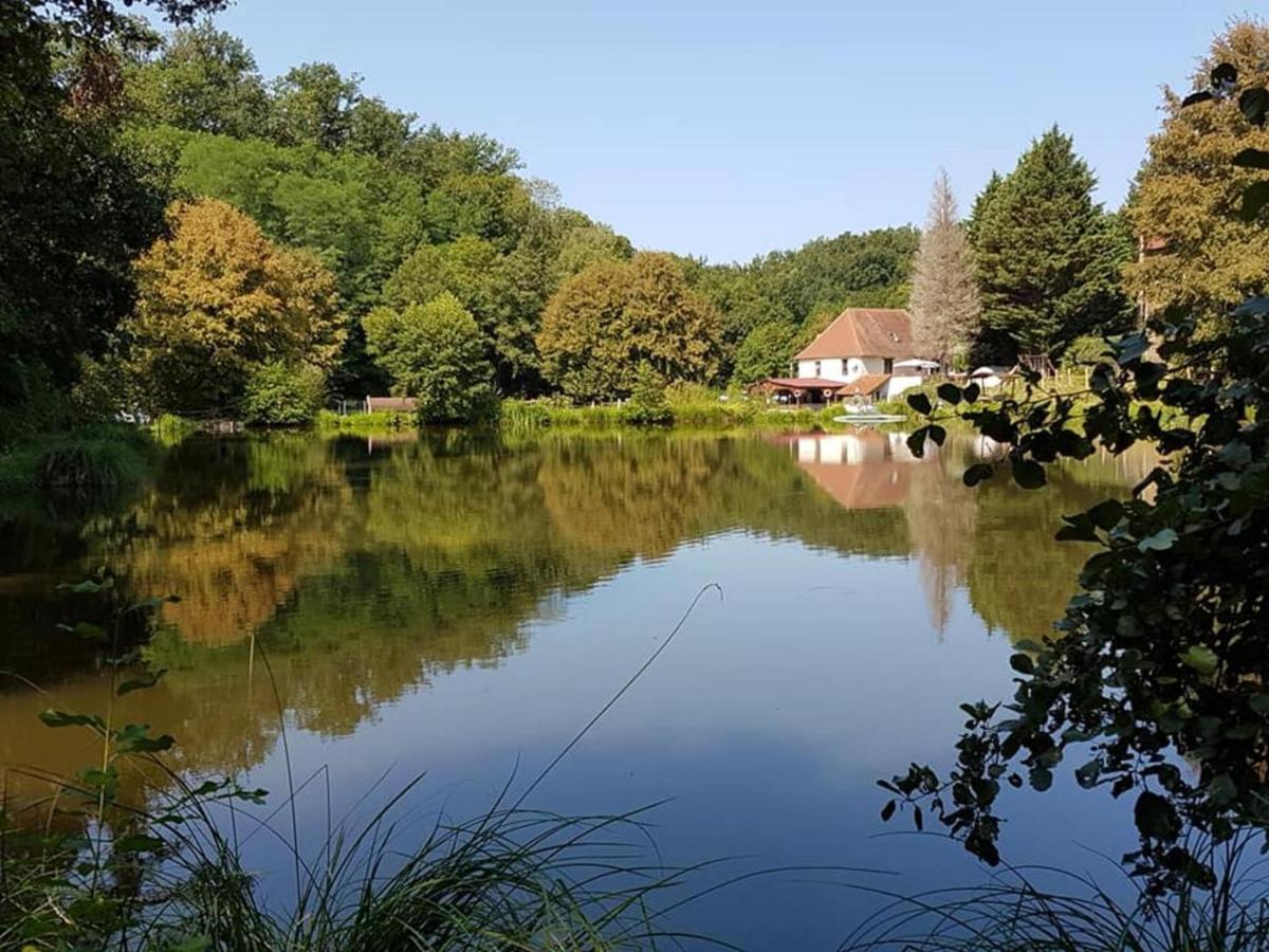 Les Chalets Du Moulin Du Chatain 4 Payzac  ภายนอก รูปภาพ