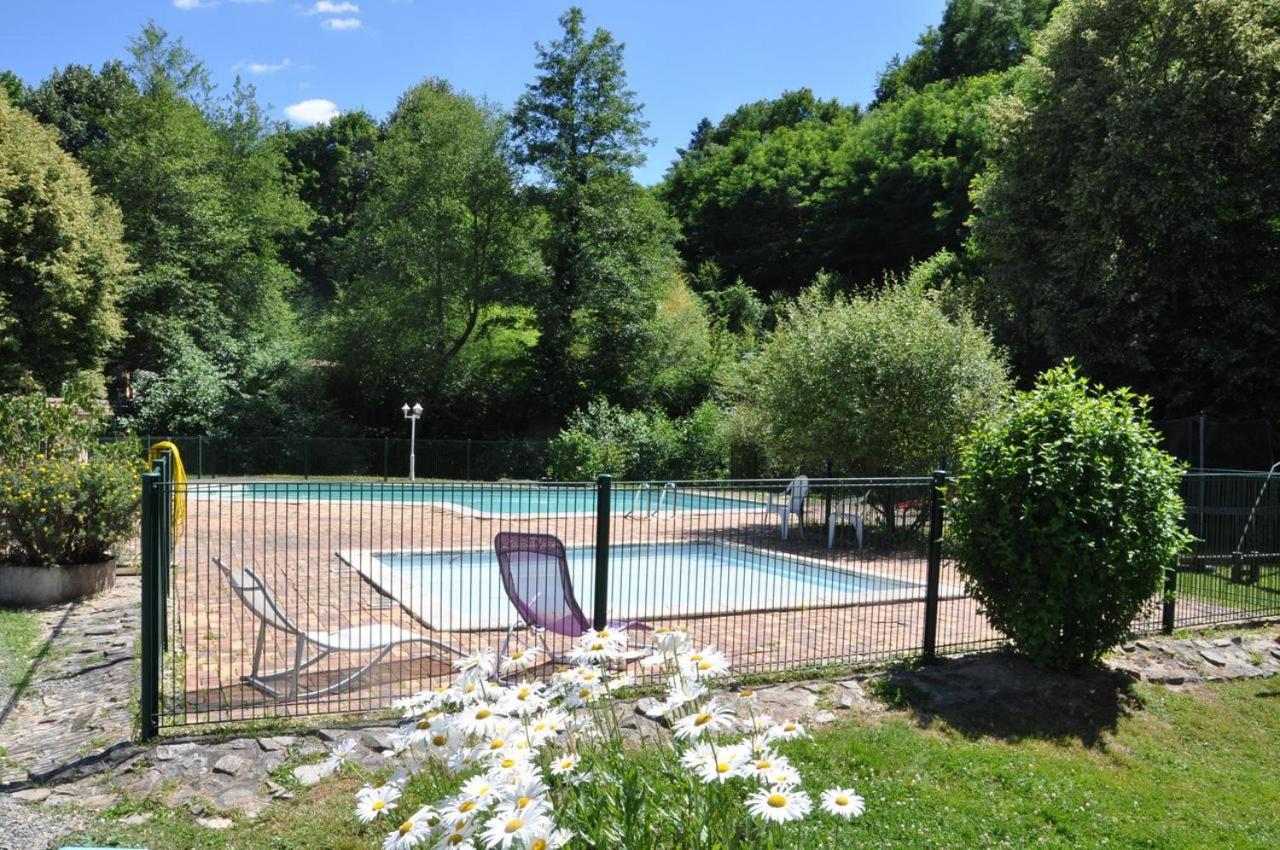 Les Chalets Du Moulin Du Chatain 4 Payzac  ภายนอก รูปภาพ